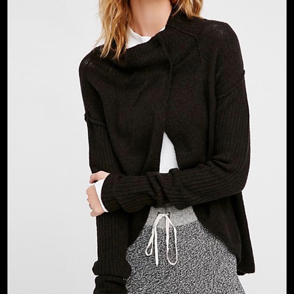 Free People Sweaters - ❤️ FREE PEOPLE CASCADE CARDIGAN in BROWN